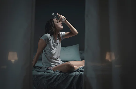  Schlaflos wegen Sommerhitze? Unsere Tipps gegen Schwitzen im Bett!